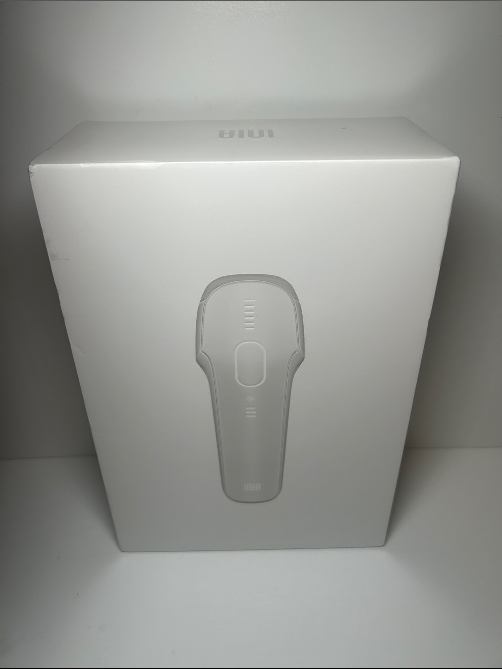 White Minimalist Electronic Device Box - Unbranded